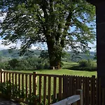 4 Personnes Dans Le Cantal Animaux Bienvenus Holiday home